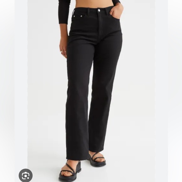 New H&M | Highrise Black Wide Leg Pants - Picture 3 of 9